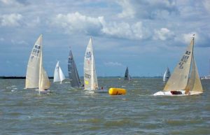 Die Segelboote beim 1. Jadebusen-CUP vor Wilhelmshaven